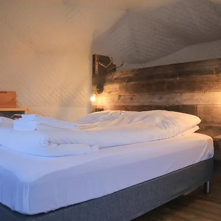 Enjoy Lofoten Glamping خيمة فخمة ستامسوند
